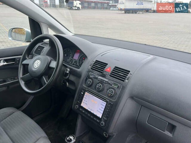 Фольксваген Туран 2005 в Сарнах на Automoto.ua Фольксваген Туран, объемом двигателя 1.6 л и пробегом 159 тыс. км за 5400 $, фото 21 на Automoto.ua