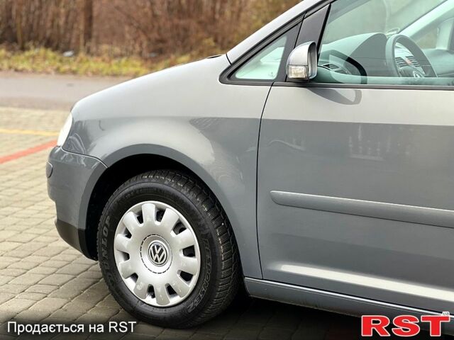 Фольксваген Туран, объемом двигателя 1.6 л и пробегом 173 тыс. км за 5900 $, фото 1 на Automoto.ua