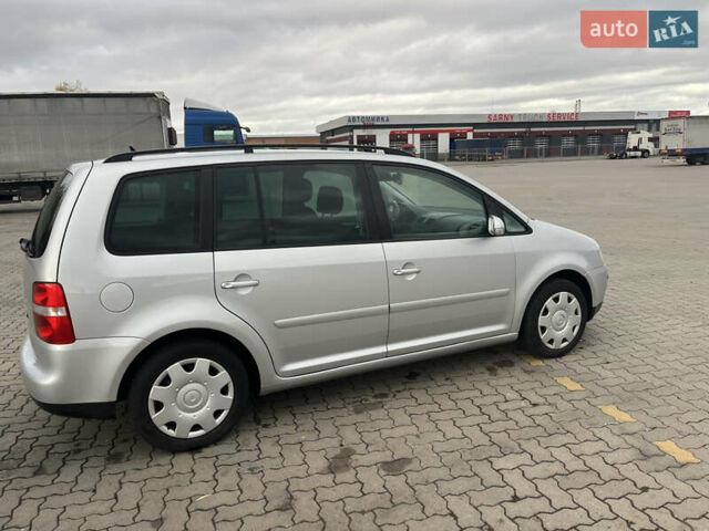 Фольксваген Туран 2005 в Сарнах на Automoto.ua Фольксваген Туран, объемом двигателя 1.6 л и пробегом 159 тыс. км за 5400 $, фото 20 на Automoto.ua