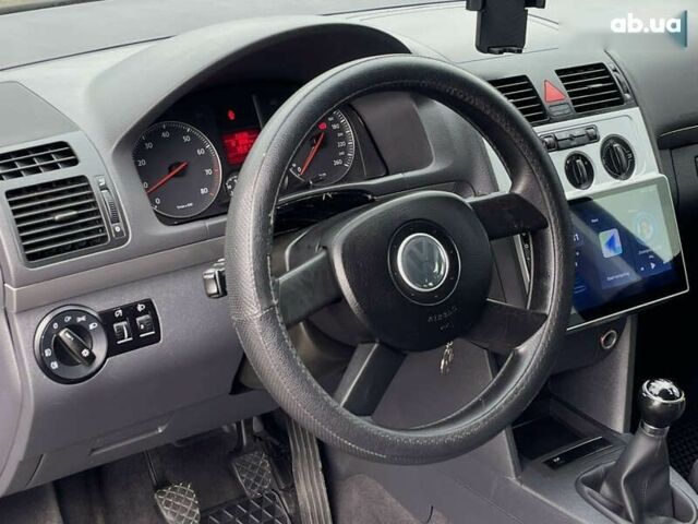 Фольксваген Туран, объемом двигателя 1.6 л и пробегом 233 тыс. км за 6500 $, фото 19 на Automoto.ua