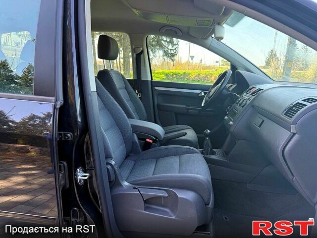 Фольксваген Туран, об'ємом двигуна 16 л та пробігом 209 тис. км за 6000 $, фото 11 на Automoto.ua