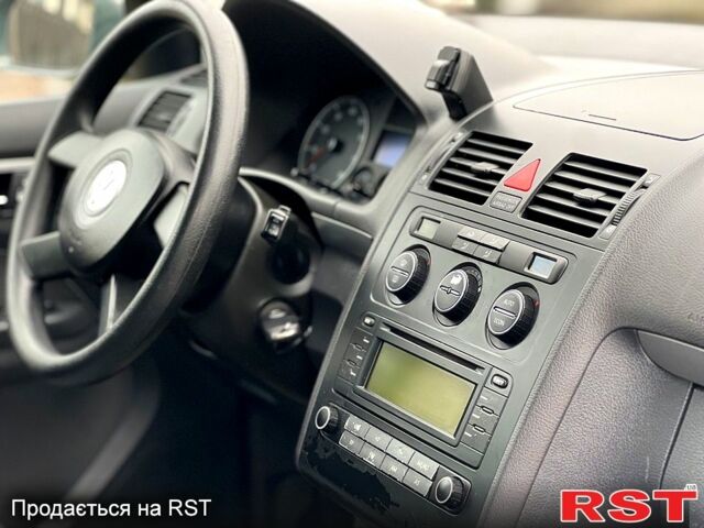 Фольксваген Туран, объемом двигателя 1.6 л и пробегом 173 тыс. км за 5900 $, фото 10 на Automoto.ua