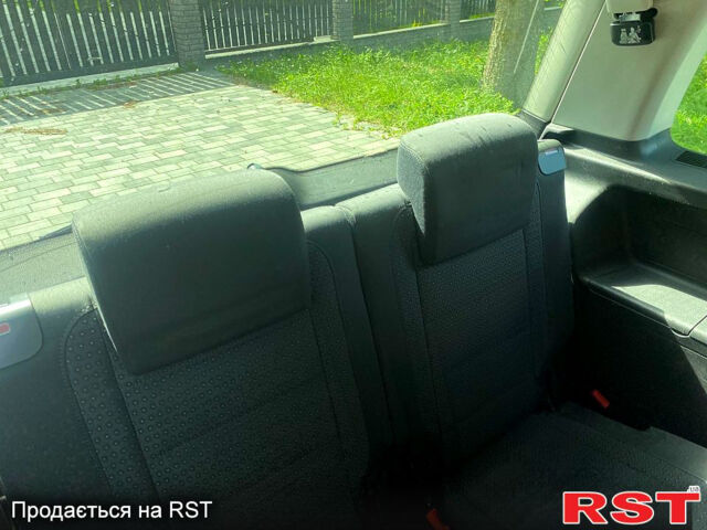 Фольксваген Туран, объемом двигателя 1.6 л и пробегом 202 тыс. км за 5800 $, фото 10 на Automoto.ua