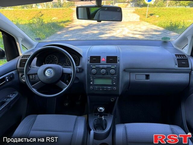 Фольксваген Туран, об'ємом двигуна 1.6 л та пробігом 174 тис. км за 6100 $, фото 5 на Automoto.ua