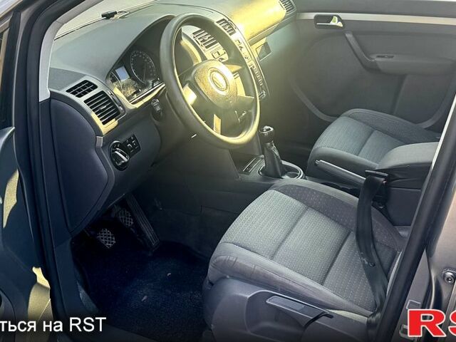 Фольксваген Туран, об'ємом двигуна 1.6 л та пробігом 220 тис. км за 5900 $, фото 8 на Automoto.ua