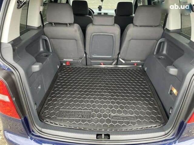 Фольксваген Туран, объемом двигателя 1.6 л и пробегом 233 тыс. км за 6500 $, фото 28 на Automoto.ua