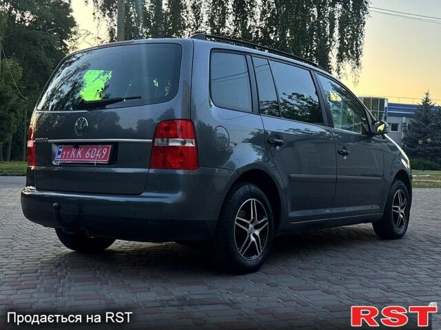Фольксваген Туран, объемом двигателя 1.6 л и пробегом 269 тыс. км за 5999 $, фото 4 на Automoto.ua