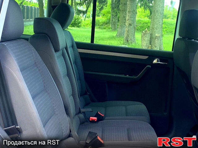 Фольксваген Туран, объемом двигателя 1.6 л и пробегом 202 тыс. км за 5800 $, фото 9 на Automoto.ua