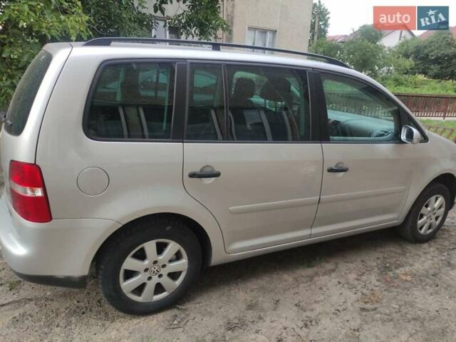 Фольксваген Туран, объемом двигателя 1.6 л и пробегом 312 тыс. км за 5400 $, фото 2 на Automoto.ua