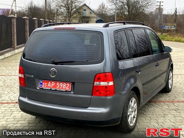 Фольксваген Туран, объемом двигателя 1.6 л и пробегом 226 тыс. км за 6300 $, фото 5 на Automoto.ua