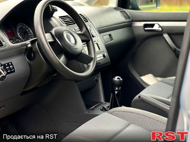 Фольксваген Туран, объемом двигателя 1.6 л и пробегом 173 тыс. км за 5900 $, фото 7 на Automoto.ua