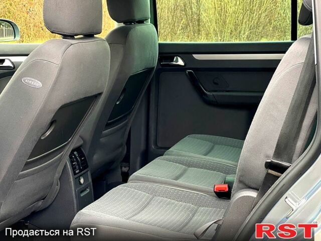 Фольксваген Туран, объемом двигателя 1.6 л и пробегом 173 тыс. км за 5900 $, фото 11 на Automoto.ua