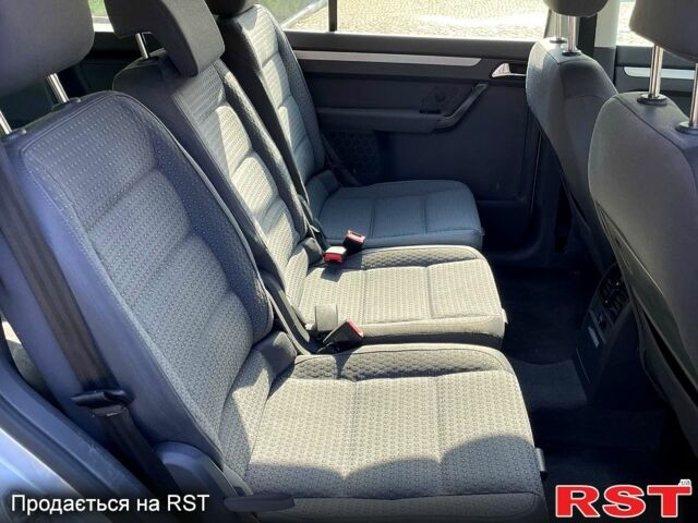 Фольксваген Туран, об'ємом двигуна 1.6 л та пробігом 171 тис. км за 6100 $, фото 6 на Automoto.ua