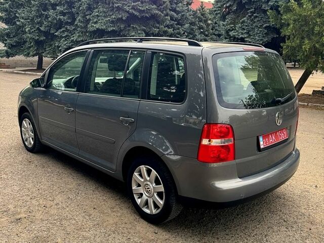 Фольксваген Туран, объемом двигателя 1.6 л и пробегом 184 тыс. км за 6400 $, фото 2 на Automoto.ua