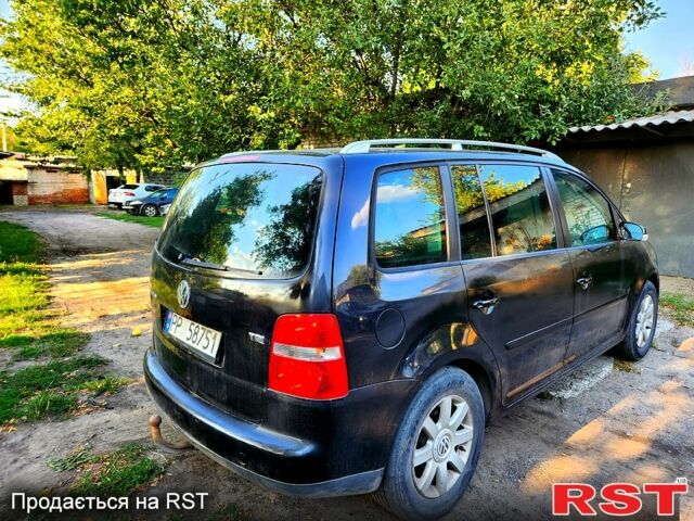 Фольксваген Туран, объемом двигателя 1.9 л и пробегом 350 тыс. км за 2650 $, фото 1 на Automoto.ua