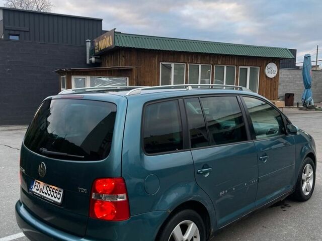 Фольксваген Туран, об'ємом двигуна 1.9 л та пробігом 300 тис. км за 2150 $, фото 2 на Automoto.ua