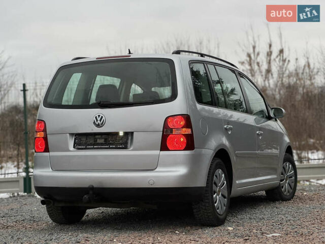 Фольксваген Туран, объемом двигателя 2 л и пробегом 217 тыс. км за 5450 $, фото 15 на Automoto.ua