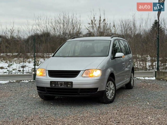 Фольксваген Туран, объемом двигателя 2 л и пробегом 217 тыс. км за 5450 $, фото 6 на Automoto.ua