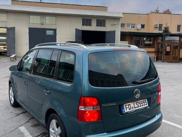 Фольксваген Туран, об'ємом двигуна 1.9 л та пробігом 300 тис. км за 2150 $, фото 3 на Automoto.ua