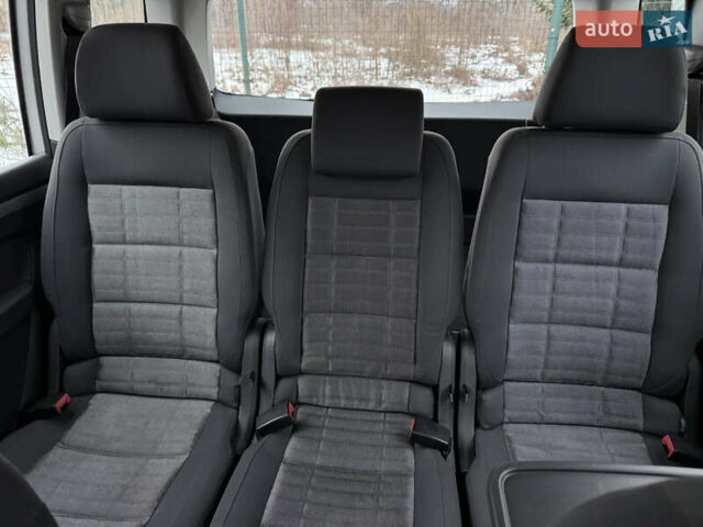 Фольксваген Туран, объемом двигателя 2 л и пробегом 217 тыс. км за 5450 $, фото 10 на Automoto.ua