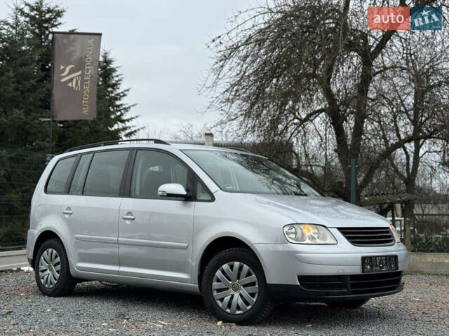 Фольксваген Туран, объемом двигателя 2 л и пробегом 217 тыс. км за 5450 $, фото 8 на Automoto.ua