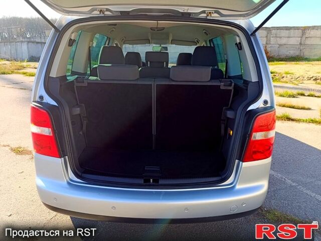 Фольксваген Туран, объемом двигателя 1.6 л и пробегом 243 тыс. км за 5999 $, фото 6 на Automoto.ua