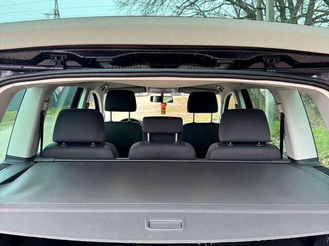 Фольксваген Туран, объемом двигателя 1.6 л и пробегом 216 тыс. км за 6000 $, фото 9 на Automoto.ua