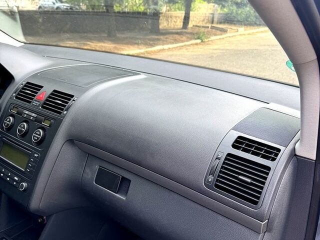 Фольксваген Туран, об'ємом двигуна 1.6 л та пробігом 192 тис. км за 6400 $, фото 5 на Automoto.ua