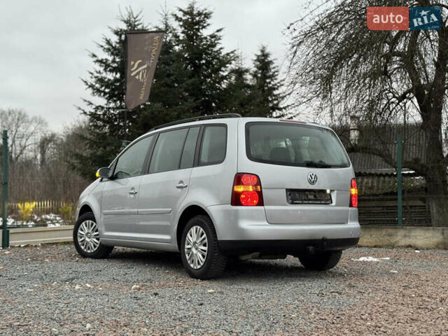 Фольксваген Туран, объемом двигателя 2 л и пробегом 217 тыс. км за 5450 $, фото 12 на Automoto.ua