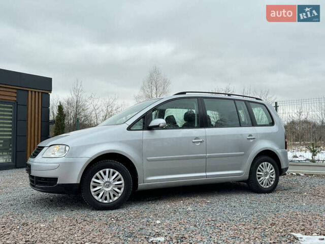 Фольксваген Туран, объемом двигателя 2 л и пробегом 217 тыс. км за 5450 $, фото 5 на Automoto.ua