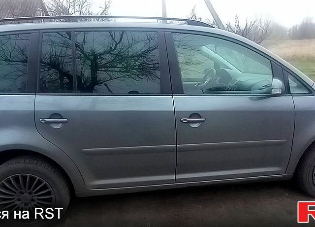 Фольксваген Туран, об'ємом двигуна 1.6 л та пробігом 279 тис. км за 5999 $, фото 1 на Automoto.ua