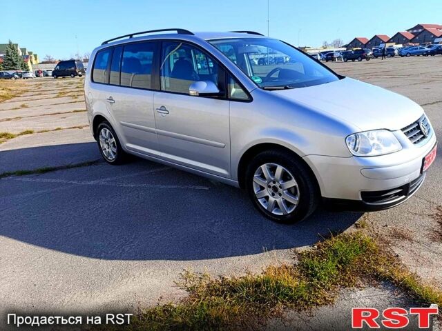 Фольксваген Туран, объемом двигателя 1.6 л и пробегом 243 тыс. км за 5999 $, фото 2 на Automoto.ua