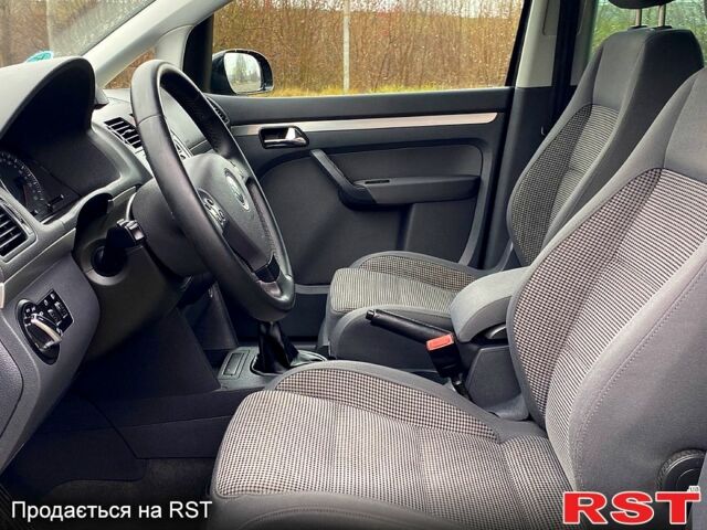 Фольксваген Туран, объемом двигателя 1.6 л и пробегом 220 тыс. км за 6100 $, фото 10 на Automoto.ua