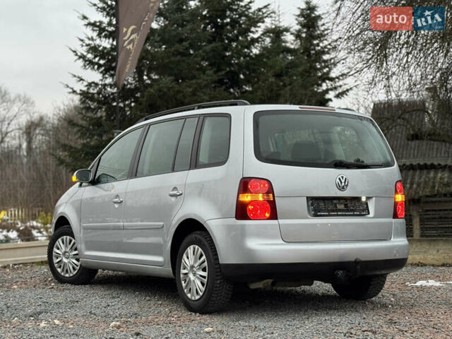 Фольксваген Туран, объемом двигателя 2 л и пробегом 217 тыс. км за 5450 $, фото 21 на Automoto.ua