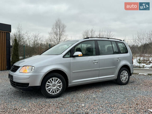 Фольксваген Туран, объемом двигателя 2 л и пробегом 217 тыс. км за 5450 $, фото 44 на Automoto.ua