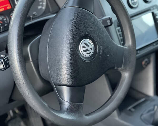 Фольксваген Туран, объемом двигателя 0 л и пробегом 247 тыс. км за 7750 $, фото 8 на Automoto.ua