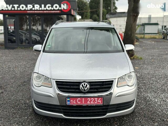 Фольксваген Туран, об'ємом двигуна 1.6 л та пробігом 228 тис. км за 8000 $, фото 5 на Automoto.ua