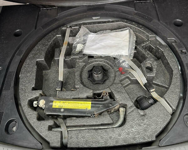 Фольксваген Туран, об'ємом двигуна 1.9 л та пробігом 350 тис. км за 6250 $, фото 14 на Automoto.ua