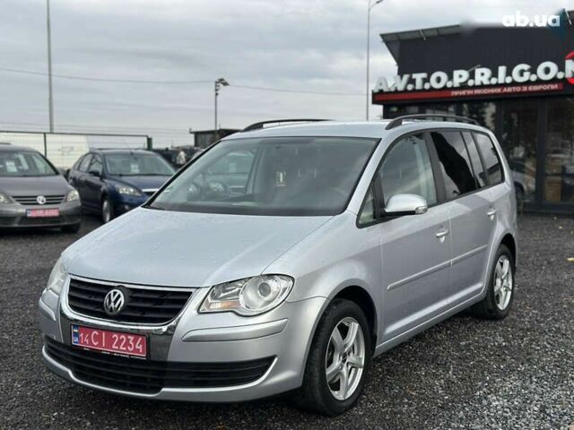 Фольксваген Туран, об'ємом двигуна 1.6 л та пробігом 228 тис. км за 8000 $, фото 2 на Automoto.ua