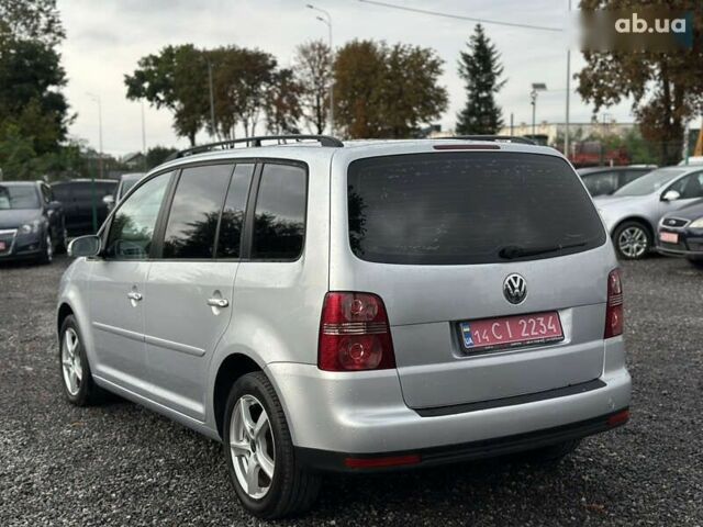 Фольксваген Туран, об'ємом двигуна 1.6 л та пробігом 228 тис. км за 8000 $, фото 18 на Automoto.ua