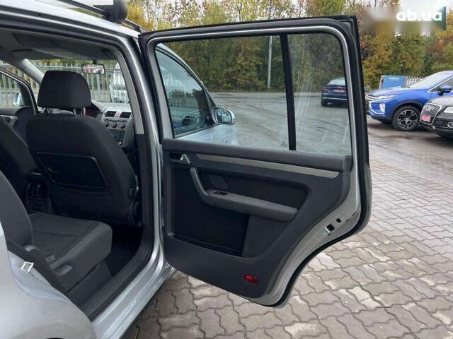 Фольксваген Туран, объемом двигателя 1.6 л и пробегом 271 тыс. км за 7490 $, фото 27 на Automoto.ua