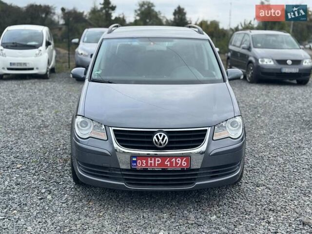Фольксваген Туран, объемом двигателя 1.6 л и пробегом 211 тыс. км за 8200 $, фото 11 на Automoto.ua