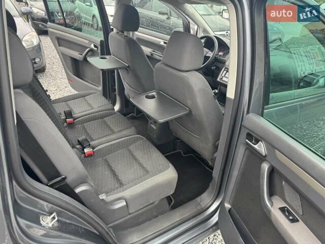 Фольксваген Туран, объемом двигателя 1.6 л и пробегом 211 тыс. км за 8200 $, фото 25 на Automoto.ua