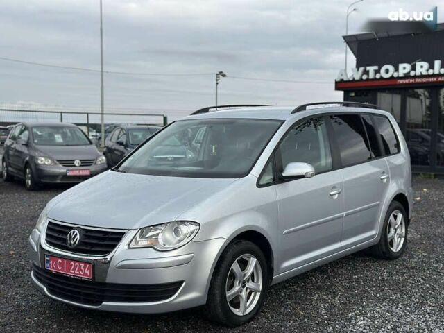 Фольксваген Туран, об'ємом двигуна 1.6 л та пробігом 228 тис. км за 8000 $, фото 3 на Automoto.ua