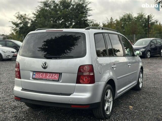 Фольксваген Туран, об'ємом двигуна 1.6 л та пробігом 228 тис. км за 8000 $, фото 12 на Automoto.ua