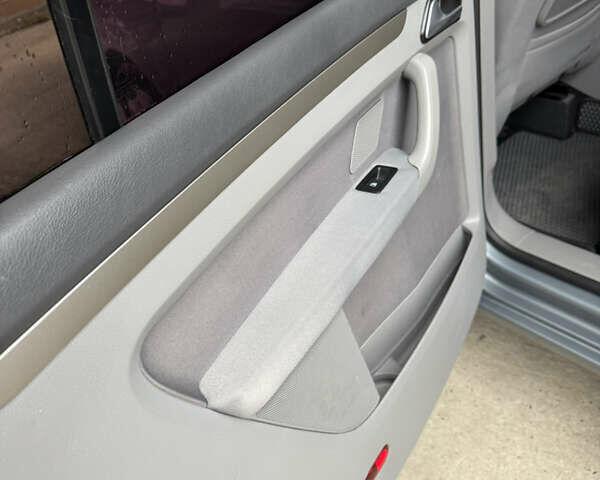 Фольксваген Туран, об'ємом двигуна 1.9 л та пробігом 350 тис. км за 6250 $, фото 12 на Automoto.ua