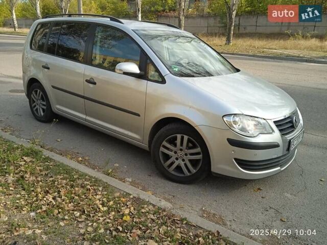 Фольксваген Туран, объемом двигателя 1.4 л и пробегом 230 тыс. км за 6999 $, фото 1 на Automoto.ua