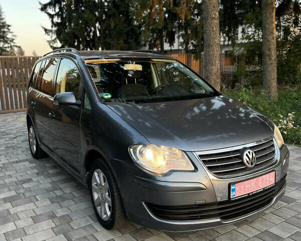 Фольксваген Туран, объемом двигателя 1.4 л и пробегом 140 тыс. км за 7600 $, фото 2 на Automoto.ua