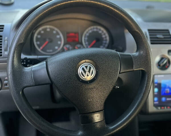 Фольксваген Туран, объемом двигателя 1.4 л и пробегом 140 тыс. км за 7600 $, фото 17 на Automoto.ua