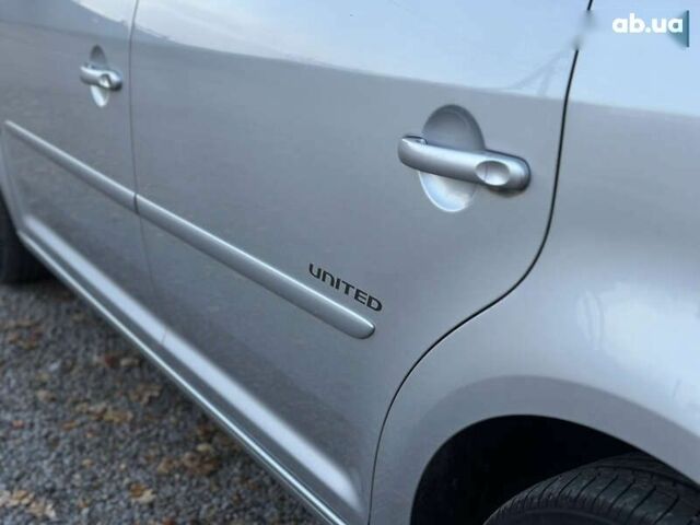 Фольксваген Туран, объемом двигателя 1.6 л и пробегом 236 тыс. км за 8200 $, фото 17 на Automoto.ua